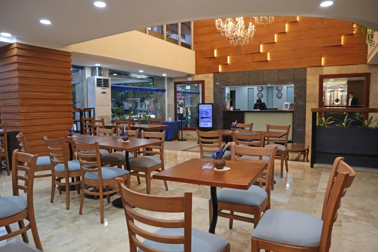 Fersal Hotel Malakas, Quezon City Exteriör bild