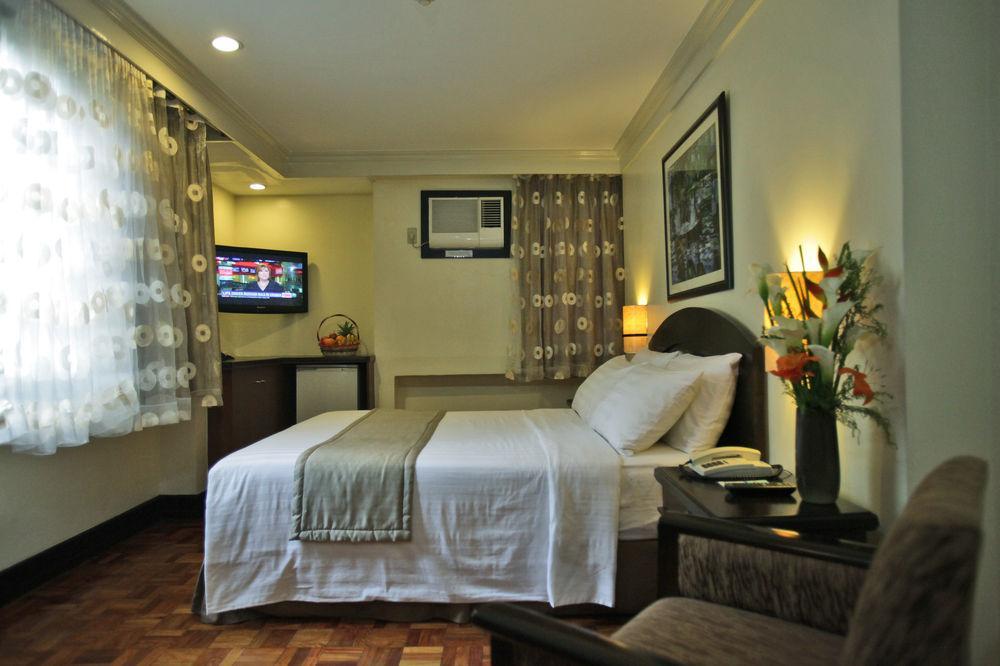 Fersal Hotel Malakas, Quezon City Exteriör bild