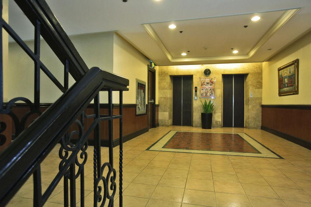 Fersal Hotel Malakas, Quezon City Exteriör bild