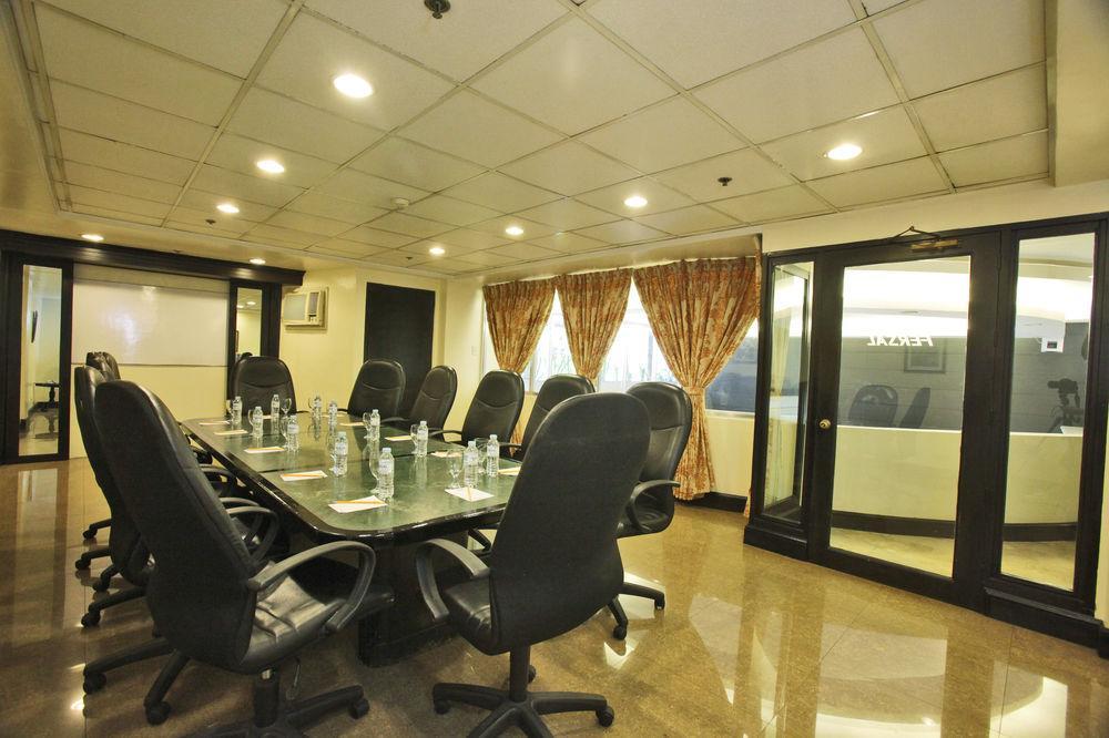 Fersal Hotel Malakas, Quezon City Exteriör bild