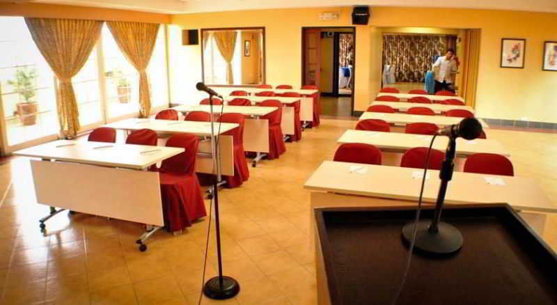 Fersal Hotel Malakas, Quezon City Exteriör bild