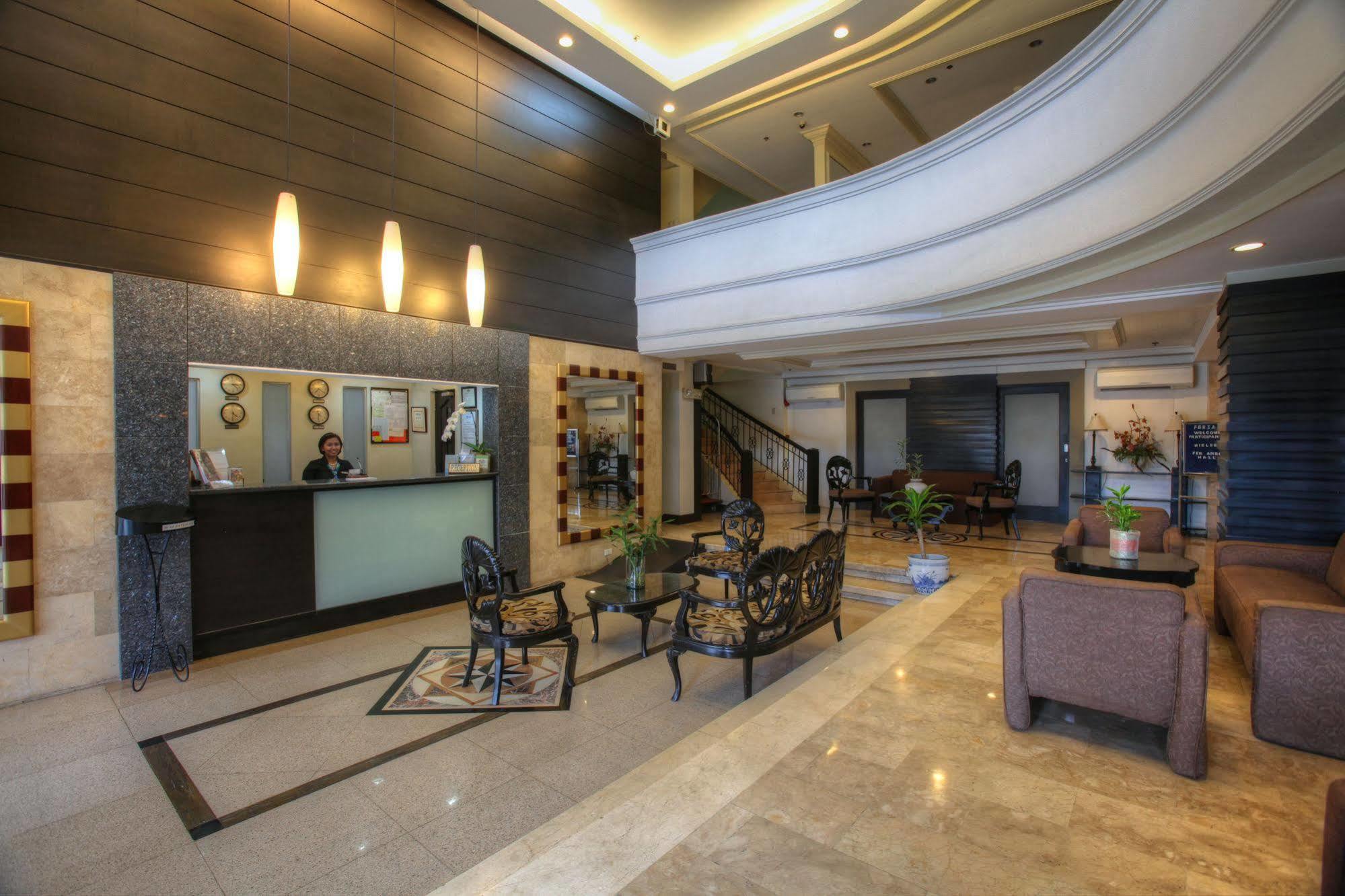 Fersal Hotel Malakas, Quezon City Exteriör bild